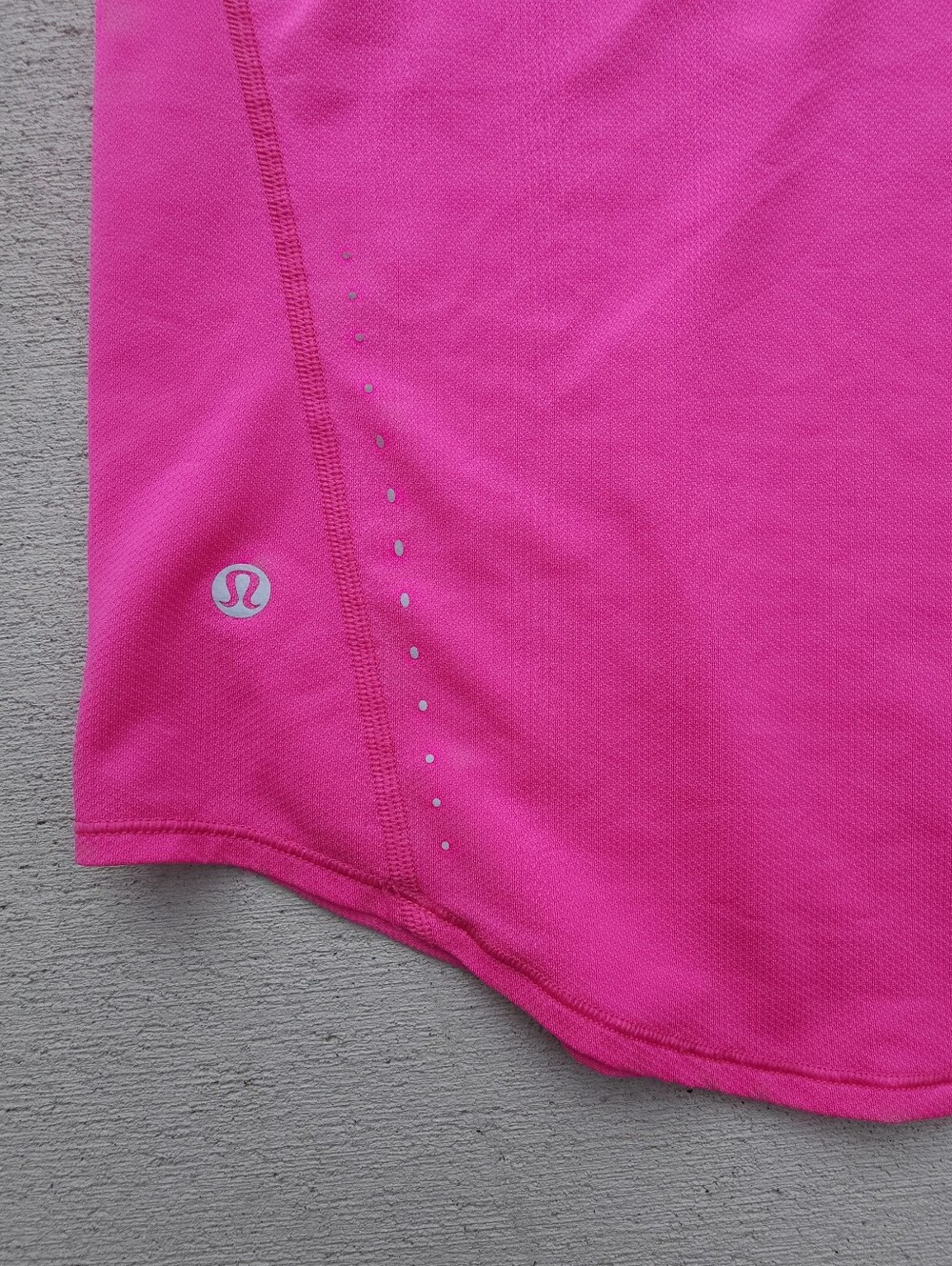 Lululemon High Neck Running and Training T-Shirt Color Rippened Raspberry Size S - Picture 2 of 8